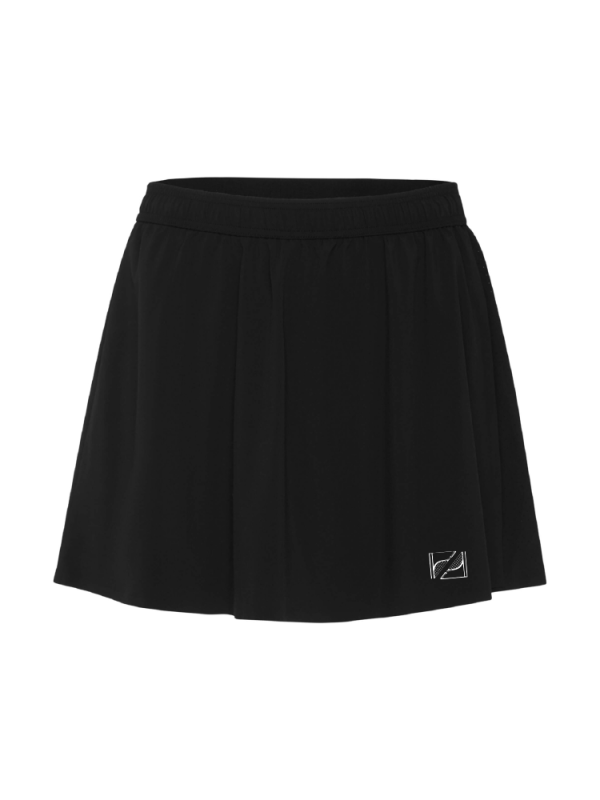 Falda negra mujer